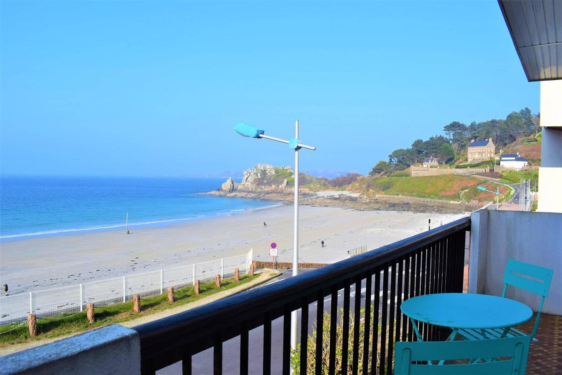 2 Avec Superbe Vue Sur La De Trestrignel A - Ref 834 Perros-Guirec