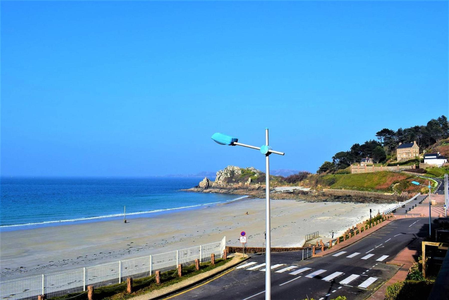 2 Avec Superbe Vue Sur La De Trestrignel A - Ref 834