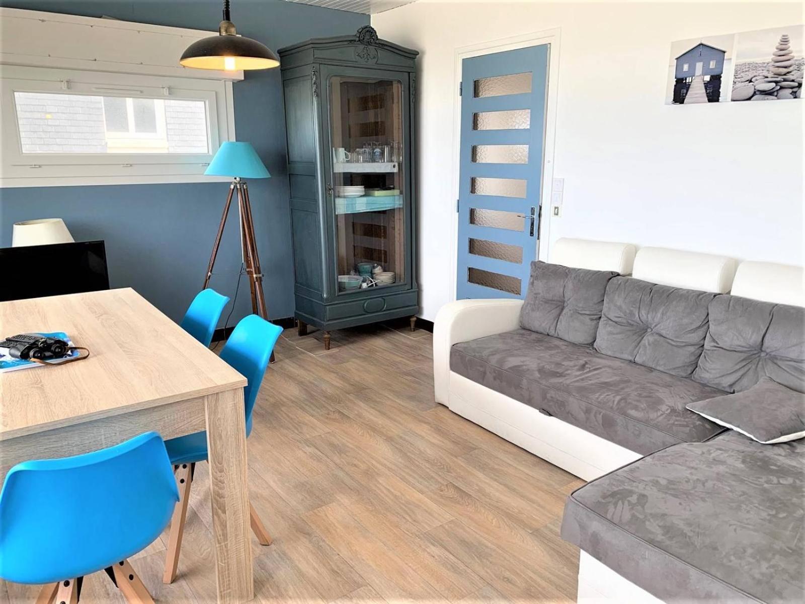 2 Avec Superbe Vue Sur La De Trestrignel A - Ref 834 Appartement *
